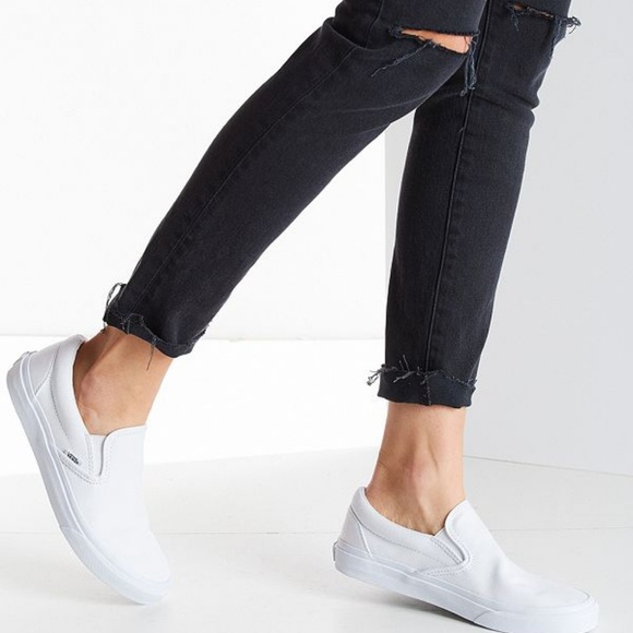 vans womens slip ons white